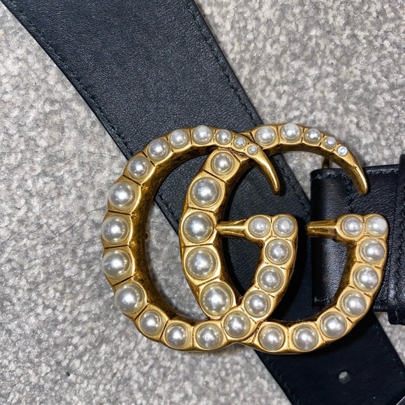 Authentic Gucci pearl belt - Picture 3 of 4